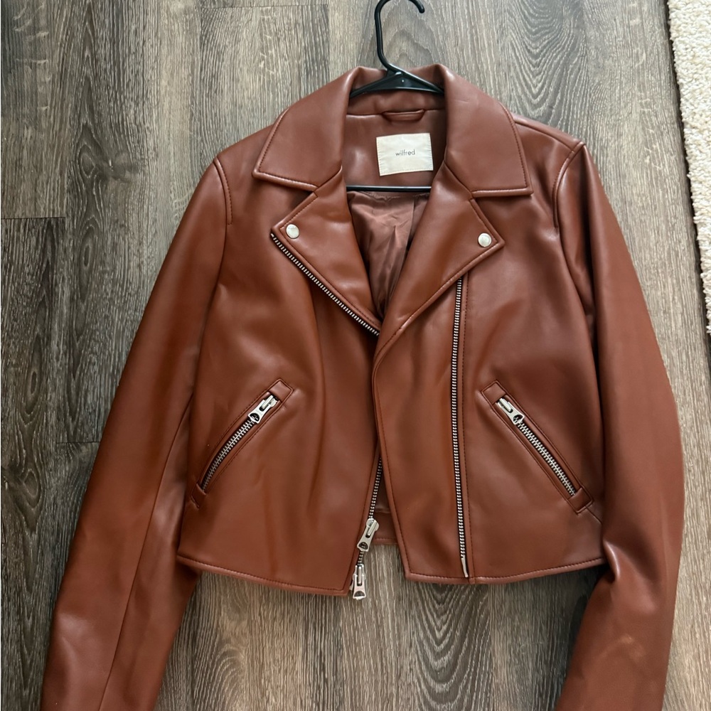 Aritzia vegan leather jacket size M